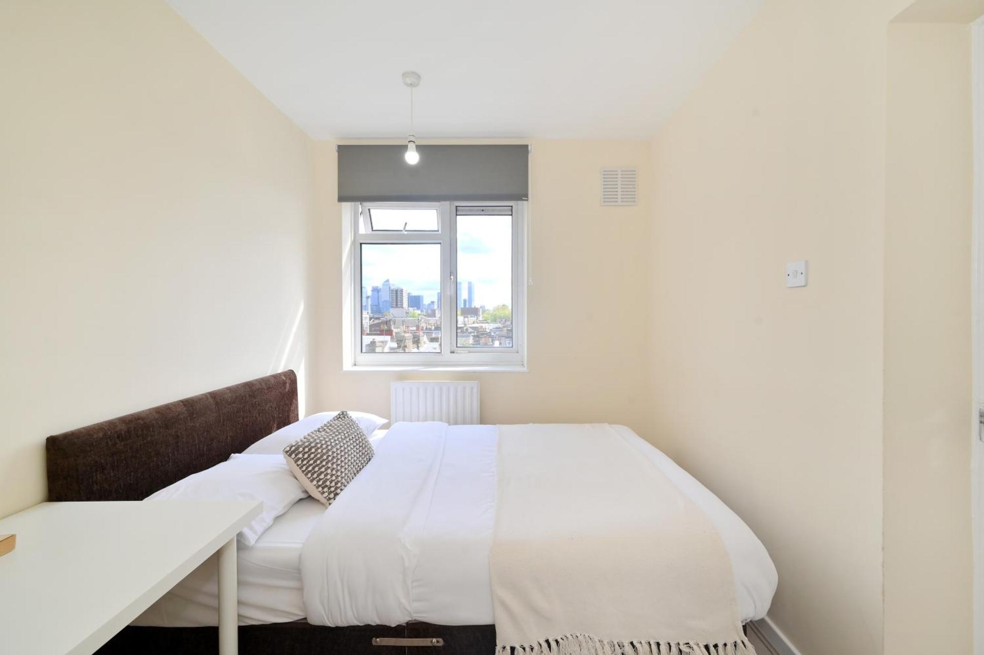 Spacious 5 Bedroom 3 Mins Walk From Mile End Apartamento